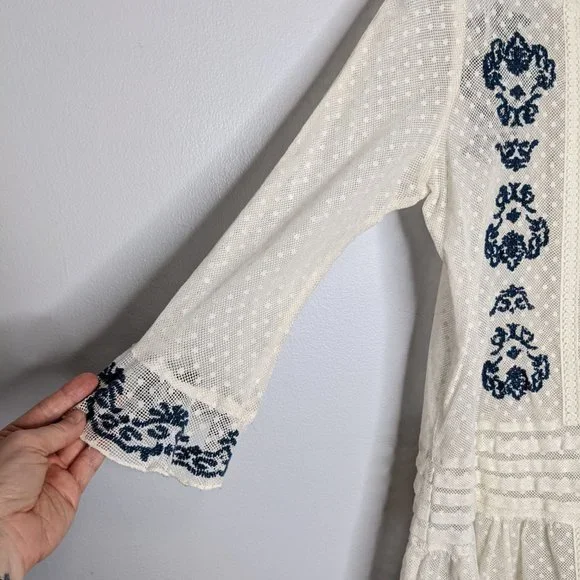 Free People Ivory Lace Long Sleeve Embroidered Blouse Size XS - Picture 4 of 10